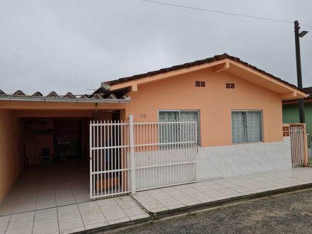 Ref 372 - Excelente Casa em Condomínio Fechado prox. ao Mar